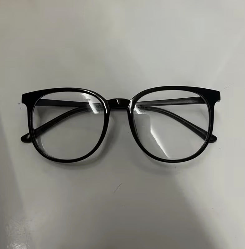Glasses (HR) 10