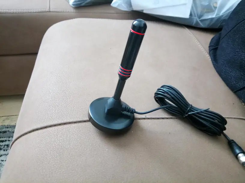 Revoluționează-ți Experiența TV cu Antena Magică! 5